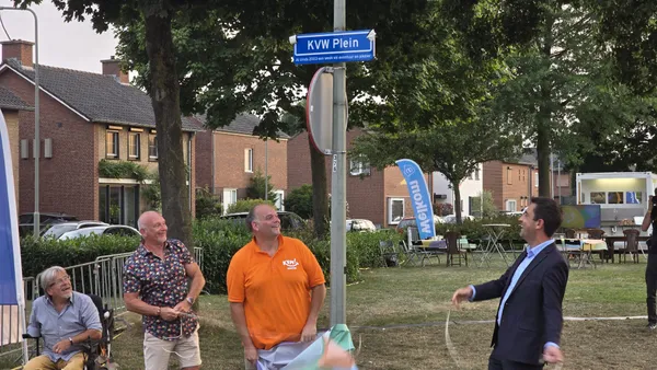 'KVW Plein' onthulling voor de grootste kindervakantiewerk van Nederland: KVW Herten!